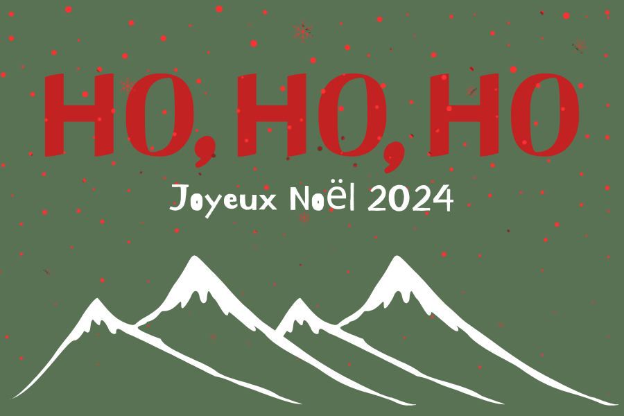 Carte de Noël, fond vert avec des montagnes blanches et un texte HO, HO, HO que chante le Père Noël